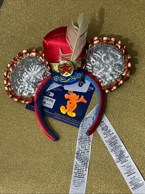 BNWT Disney’s 50th Anniversary Limited Edition Sumbo Mickey Ears